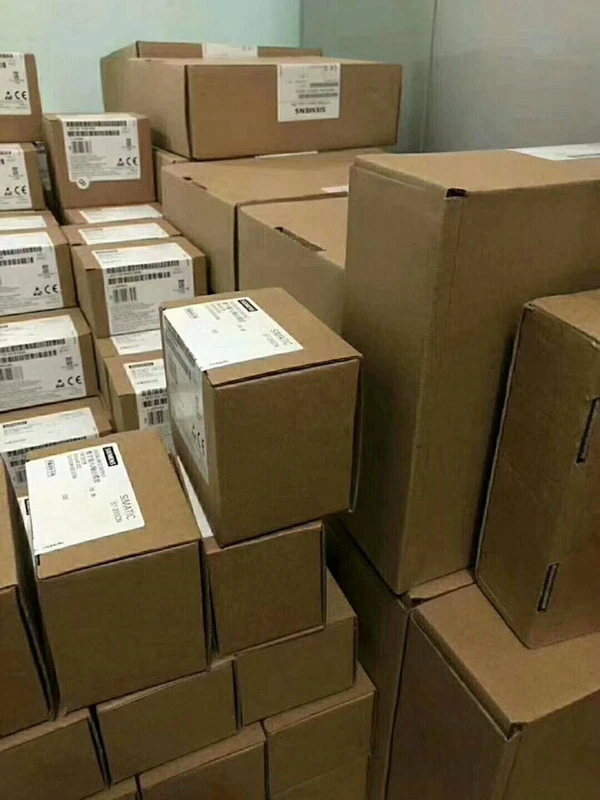 New SIEMENS 6SL3310-1TE33-8AA3 G120 Modular Frequency Converter 2 6SL3310 1TE33 8AA3 0