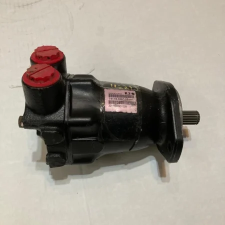 Eaton Fixed Piston Hydraulic Motor 74118-DBZ-01 Harvesters Sprayers Log Skidders
