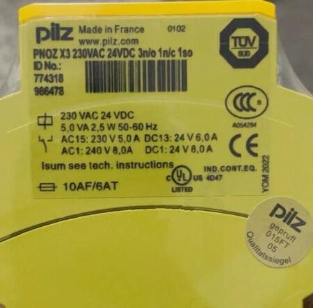 Pilz safety relay 774318