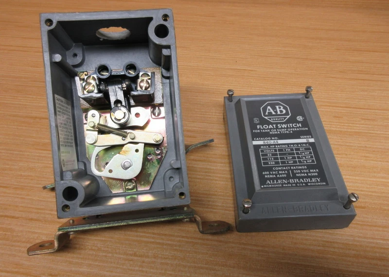 Allen Bradley 840-A41 840A41 Float Switch Series B 2 840 A41 0