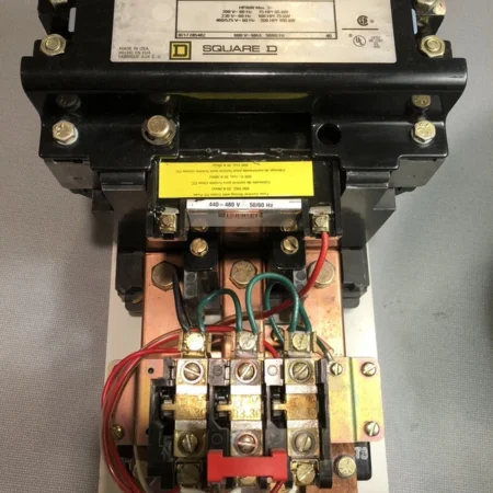 Nice Clean Square D 8536SGO1S Size 5 Motor Starter 120 V Coil 600 V 3 PH 200 HP