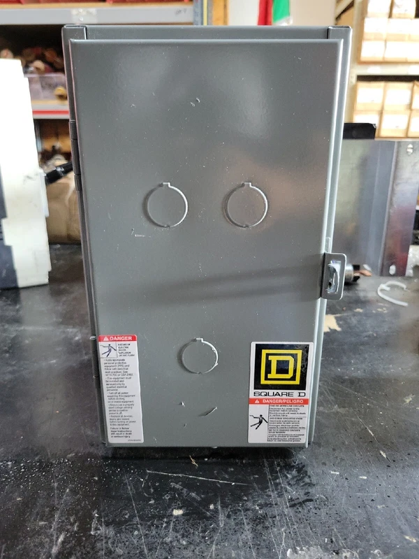 NEW NO BOX! SCHNEIDER ELECTRIC 8903SPG11V02 / 8903SPG11V02 2 8903SPG11V02 0