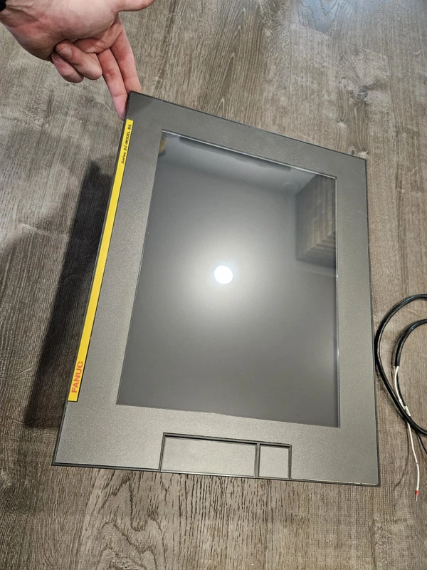 Fanuc 15" Windows 7 HMI A13B-0205-B002 2 A13B 0205 B002 0