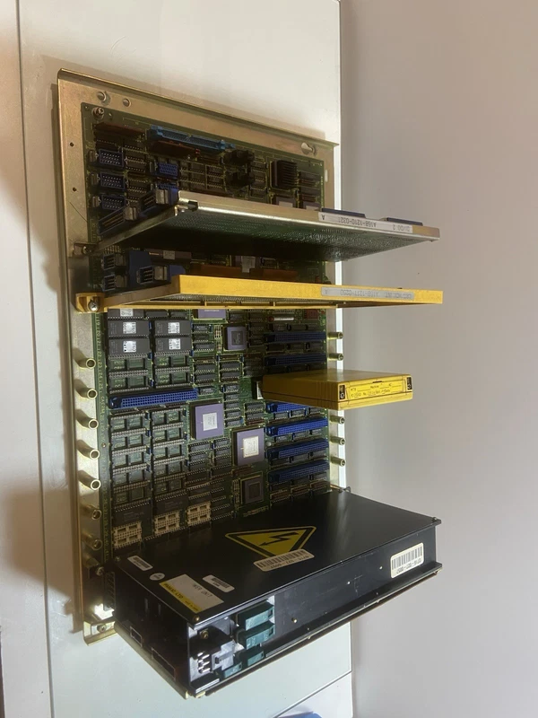 Fanuc A16B-1010-0320/04A Circuit Control Board Processor A168-1211-0205 CRT 2 A16B 1010 0320 0