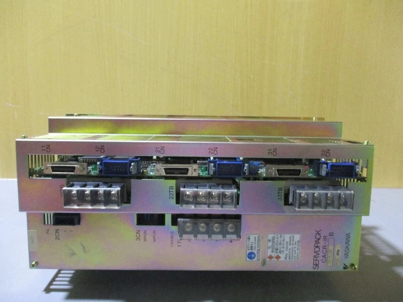 MINT CONDITION YASKAWA SERVOPACK CACR-IR 151515FB *OVERNIGHT SHIP AVAILABLE 2 CACR IR 0