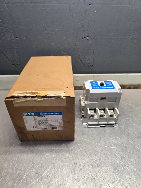 EATON / CUTLER-HAMMER CN15NN3 , SZ 4 CONTACTOR ,120 COIL, NEW! MAKE OFFER! 2 CN15NN3 0
