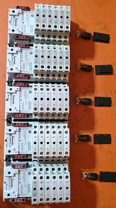 5x GE CR460B Contactors, 120v Coils, 6 Pole Kits For 12 Circuits Per Contactor 2 CR460B 0