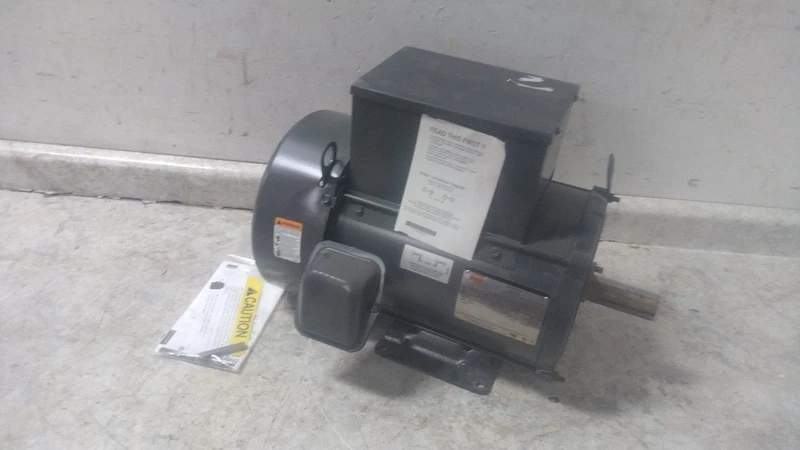 Dayton 6K179BG 7-1/2 HP 3530 RPM 230VAC Cap-Start/Run General Purpose Motor 2 Cap Start 0
