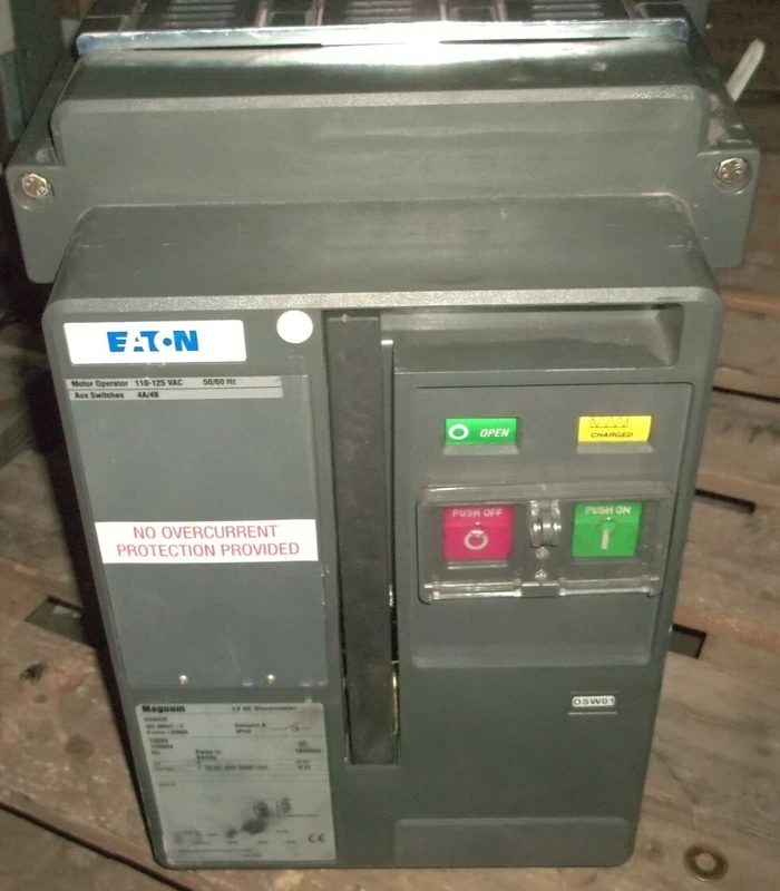 EATON MAGNUM DEM220 LV DC DISCONNECTOR 2000A CIRCUIT BREAKER 3 POLE 50/60HZ (90) 2 DEM220 0