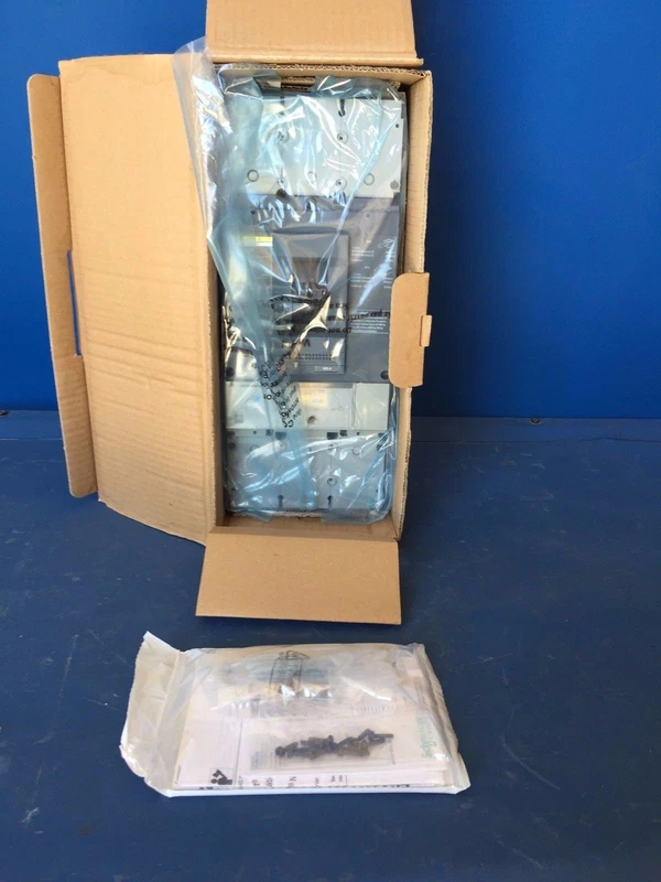 SQUARE D POWERPACT DJL36400E20 400A 600V 3P CIRCUIT BREAKER 2 DJL36400E20 0