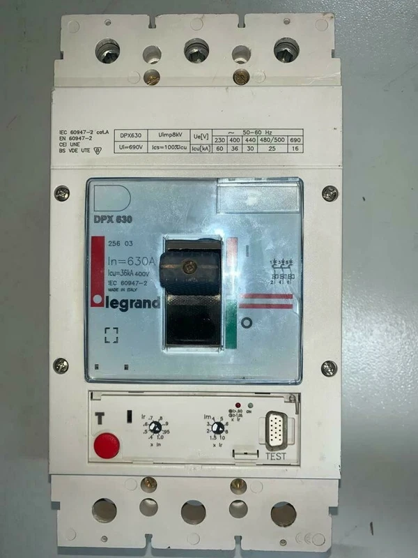 Legrand Circuit Breaker DPX 630 DPX630 630A 2 DPX630 0