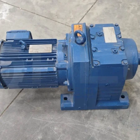 NEW SEW EURODRIVE R87 DRN100L4 GEAR MOTOR 3PH 5HP, 87.7554995601.0001.18.50