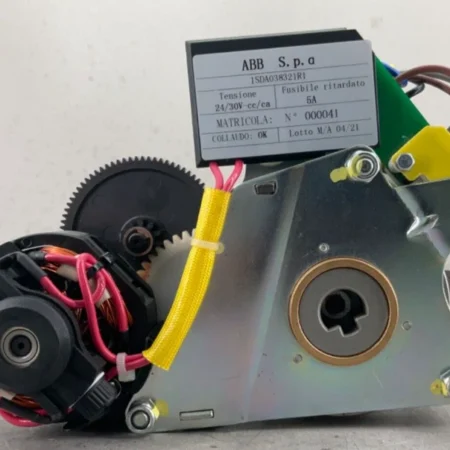 NEW ABB KE6M9 GEARED MOTOR 24/30V E1/6-T8 E1.2-E6.2 1SDA038321R1