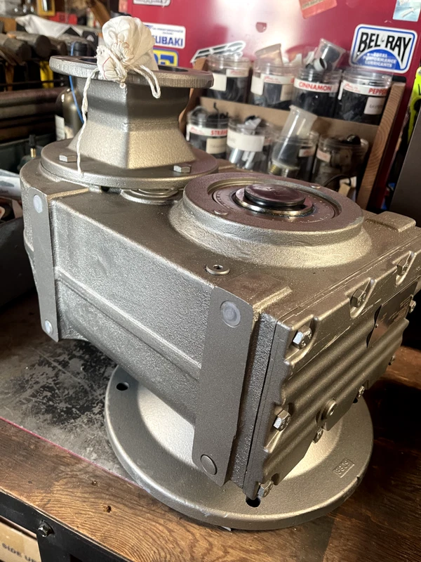 New Gear Reducer Trans SEW EURODRIVE FAF77AM145 / 1750rpm x 18rpm (NEW NO BOX) 2 FAF77AM145 0