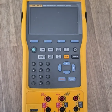 Fluke 754 Documenting Process Calibrator with HART Communication
