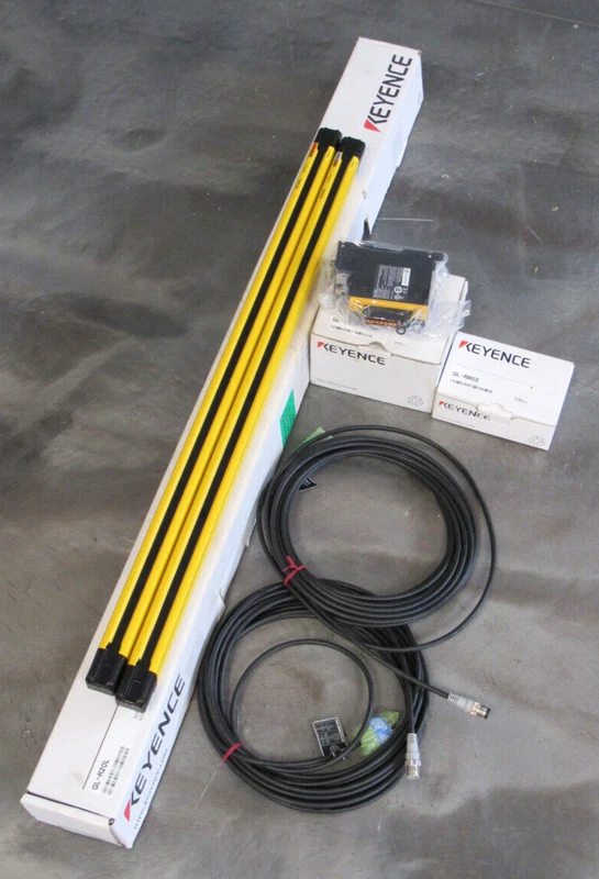 NEW KEYENCE GL-R20L SAFETY CURTAIN SET GL-R20L-R GL-R20-T GL-RB02 GL-T11R 2 GL R20L R 0