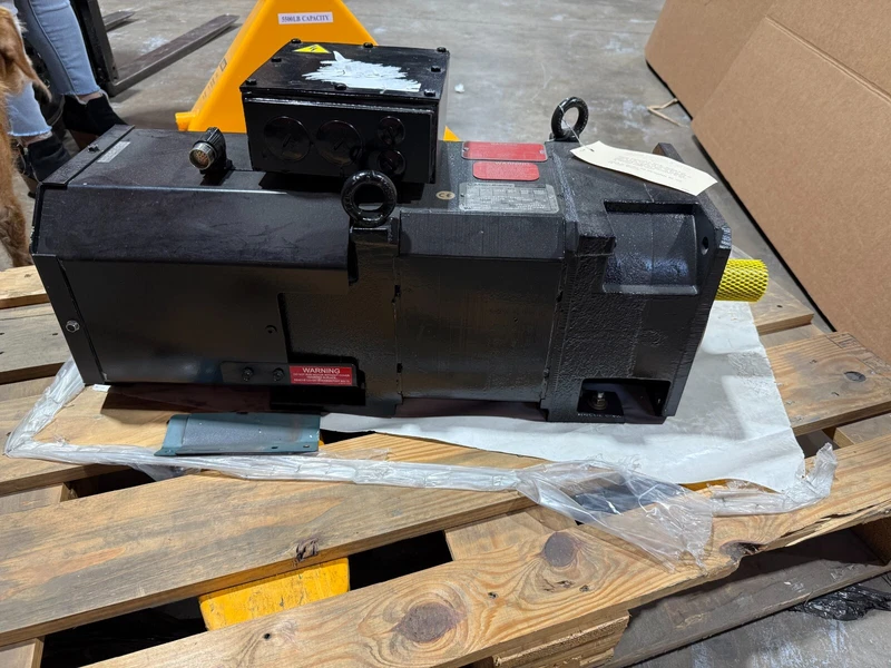 ALLEN BRADLEY HPK-B1307C-SA42AA / HPKB1307CSA42AA SERVO MOTOR KINETIX NEW #S-659 2 HPK B1307C SA42AA 0