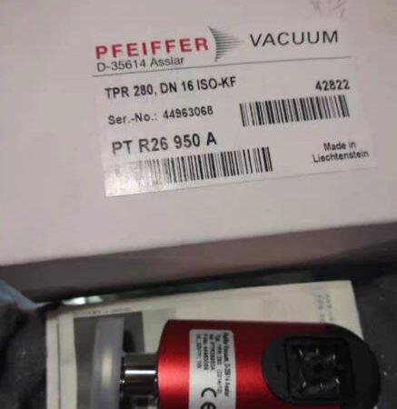 Pfeiffer PTR26950A TPR280 vacuum gauge