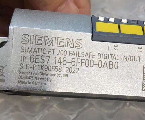 SIEMENS digital I O module 6ES7146-6FF00-0AB0 2 6ES7146 6FF00 0AB0