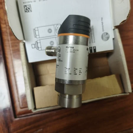 IFM PN7004 PRESSURE SENSOR