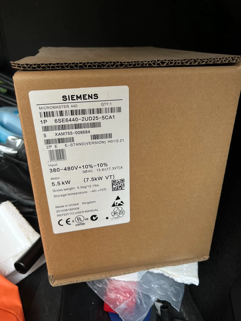 SIEMENS Inverter 6SE6440-2UD25-5CA1 1 6SE6440-2UD25-5CA1