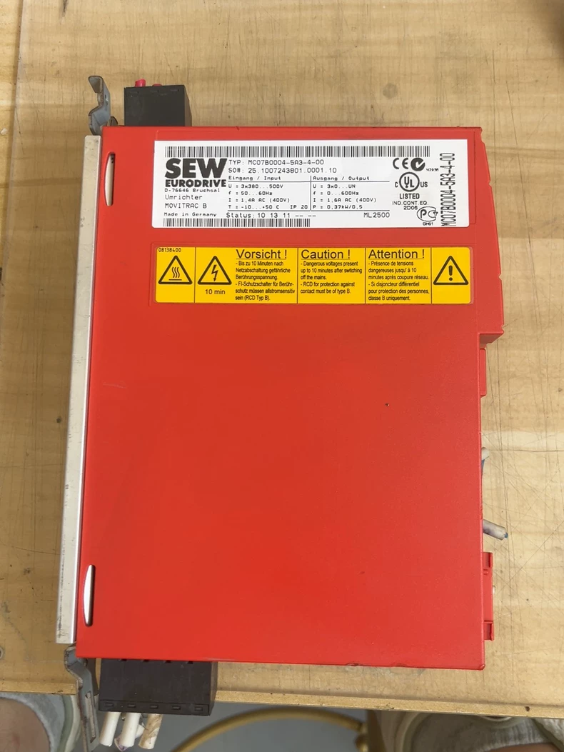 EURODRIVE MOVITRAC FREQUENCY CONVERTER MC07B0004-5A3-4-00 SEW 1 MC07B0004-5A3-4-00