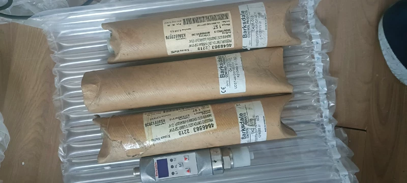 BARKSDALE Pressure Sensor Model 0428-103 High Accuracy 1 0428-103
