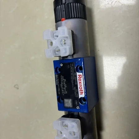 Rexroth Proportional Pilot Valve 4WRE6E32-22/G24K4/V for Hydraulic Systems