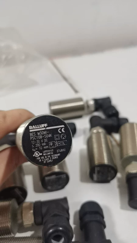 Balluff Proximity Switch BES M30MI-PSC10B-S04K Sensor 1 BES M30MI-PSC10B-S04K
