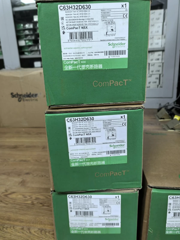 Schneider Electric Molded Case Circuit Breaker C63H32D630 1 C63H32D630