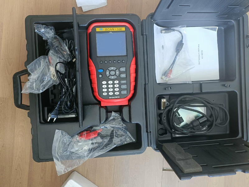 CARNICS Automotive Diagnostic Tool SCAN-100 Vehicle Scanner 1 SCAN-100
