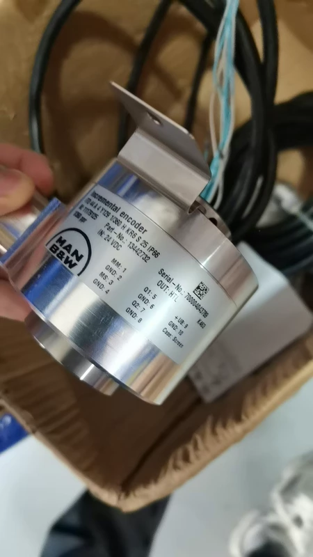 MAN 13442732 Encoder - Accurate Position Feedback Device 1 MAN 13442732 Encoder - Accurate Position Feedback Device