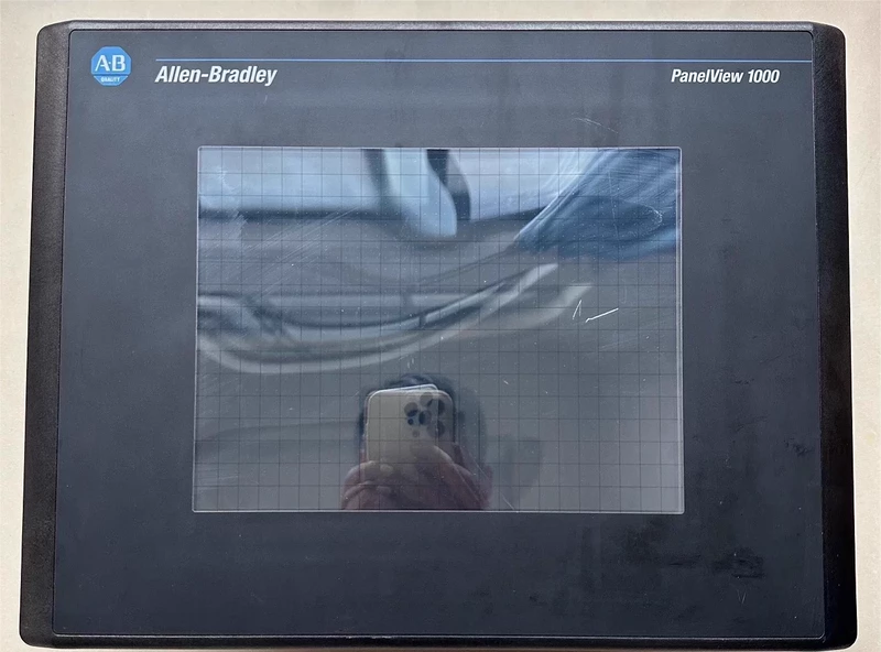 Allen-Bradley Touch Screen 2711-T10C16 - Operator Interface Panel 1 Allen-Bradley Touch Screen 2711-T10C16 - Operator Interface Panel