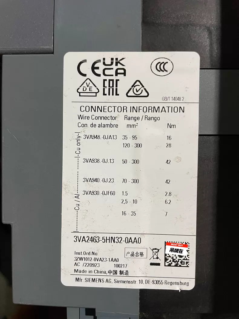 SIEMENS 3VA2463-5HN32-0AA0 Breaker for Industrial Power 1 SIEMENS 3VA2463-5HN32-0AA0 Breaker for Industrial Power