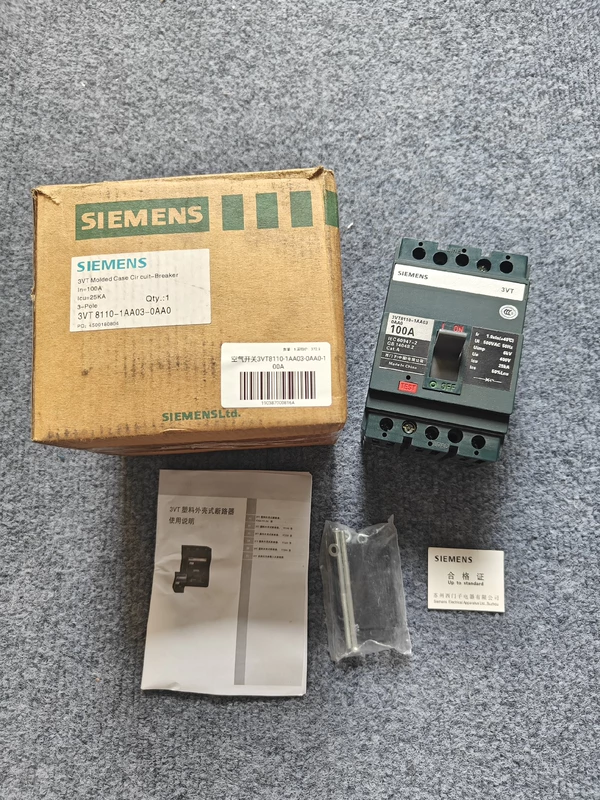 SIEMENS Air Circuit Breaker 3VT8110-1AA03-0AA0 Model 1 SIEMENS Air Circuit Breaker 3VT8110-1AA03-0AA0 Model