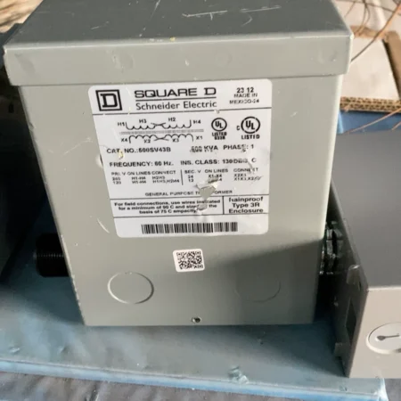 SQUARE D Disconnect Switch 500SV43B for Reliable Circuit Break