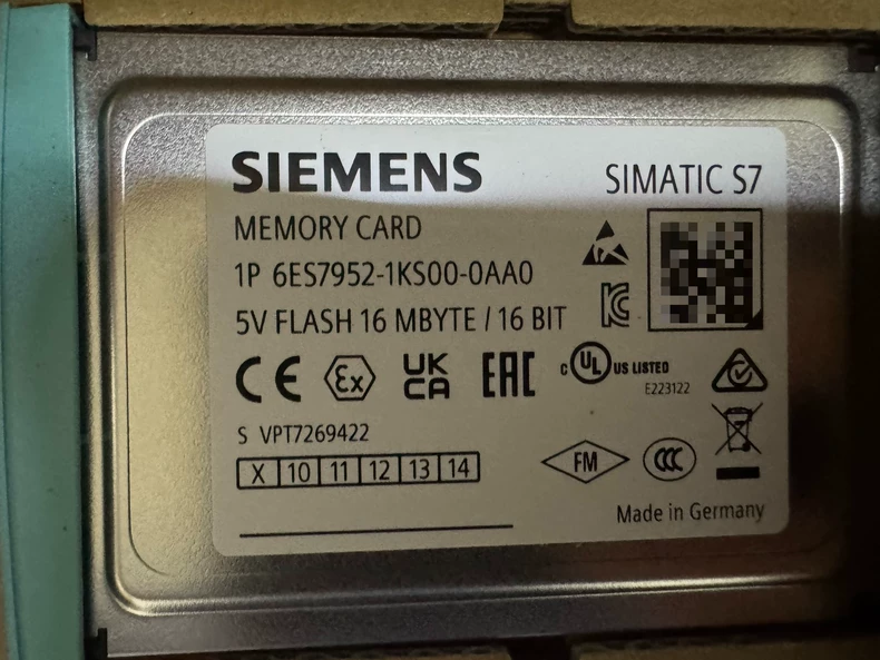 SIEMENS 6ES7952-1KS00-0AA0 Flash Memory Card High Capacity 1 SIEMENS 6ES7952-1KS00-0AA0 Flash Memory Card High Capacity