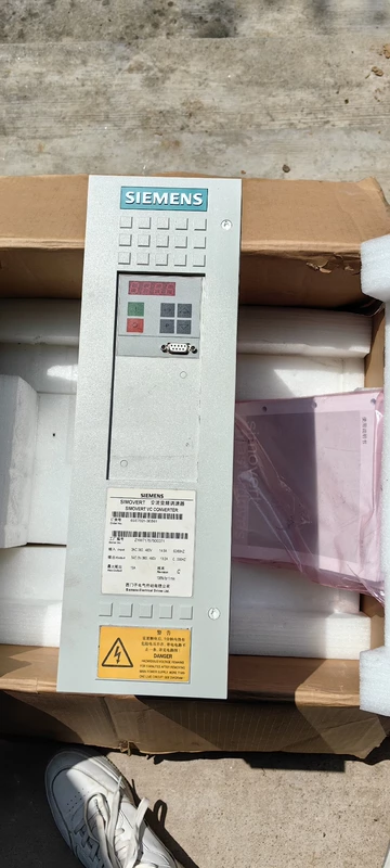 SIEMENS 6SE7021-3EB61 AC Drive - Efficient & Reliable 1 SIEMENS 6SE7021-3EB61 AC Drive - Efficient & Reliable