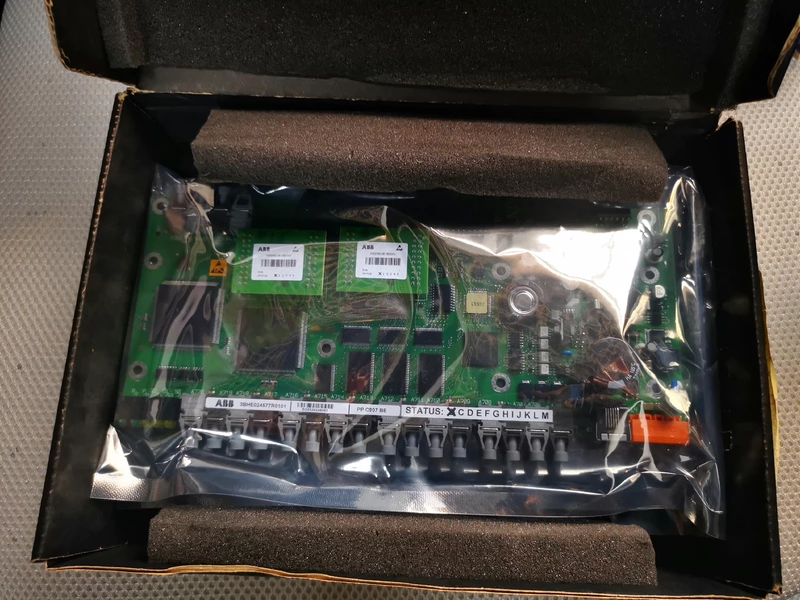 ABB AMC34 3BHE024577R0101 High Voltage Inverter Control Board 1 ABB AMC34 3BHE024577R0101 High Voltage Inverter Control Board