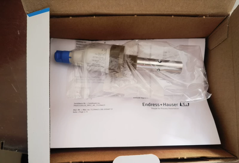 Endress+Hauser Conductivity Sensor CLS15D-B1A1 - Process Monitoring 1 Endress+Hauser Conductivity Sensor CLS15D-B1A1 - Process Monitoring