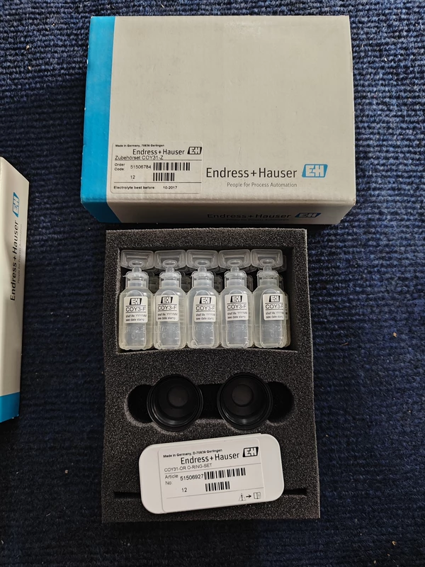 Endress+Hauser Dissolved Oxygen Electrode COY31-Z Sensor 1 Endress+Hauser Dissolved Oxygen Electrode COY31-Z Sensor