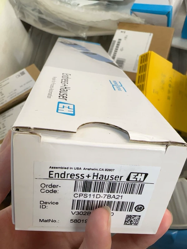 Endress+Hauser CPS11D-7BA21 pH Electrode for Precise Measurement 1 Endress+Hauser CPS11D-7BA21 pH Electrode for Precise Measurement