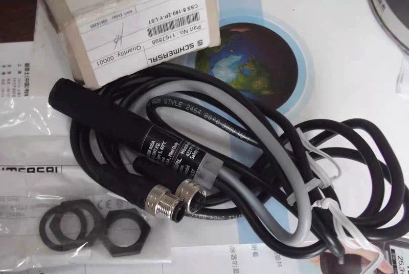 SCHMERSAL CSS8-180-2P-Y-LST Safety Sensor Module 1 SCHMERSAL CSS8-180-2P-Y-LST Safety Sensor Module