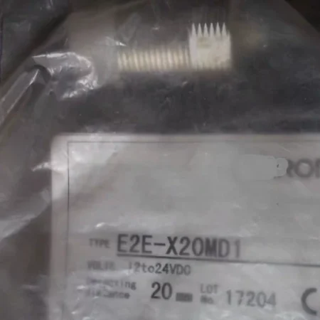 Omron E2E-X20MD1 Proximity Sensor - Accurate Object Detection Device