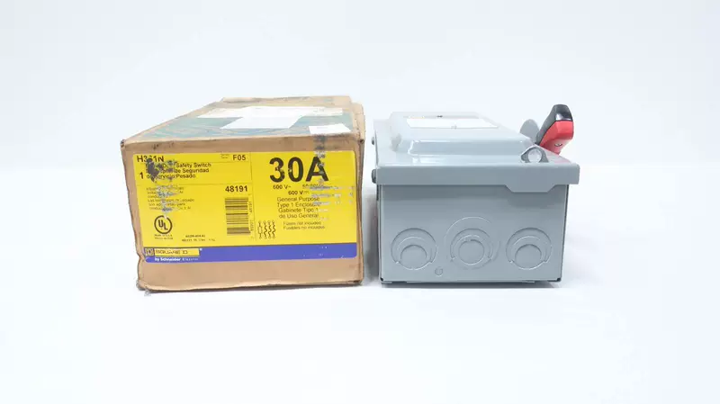Square D Fusible Disconnect Switch H361N - Industrial Use