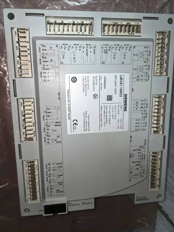 SIEMENS Burner Controller LMV51.100C2 - Advanced Burner Control 1 SIEMENS Burner Controller LMV51.100C2 - Advanced Burner Control