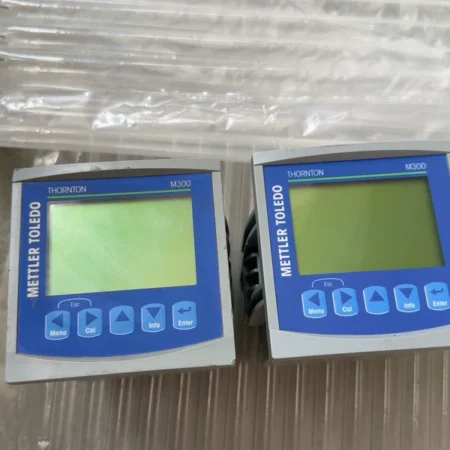 METTLER TOLEDO Multi-parameter Transmitter M300 - Precision Sensor