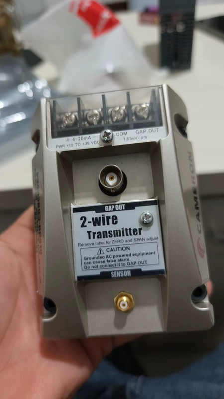 COOPER P3403893-004 Vibration Transmitter for Reliable Detection 1 COOPER P3403893-004 Vibration Transmitter for Reliable Detection