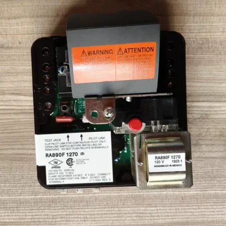 Honeywell RA890F1270 Burner Controller - Reliable Flame Control
