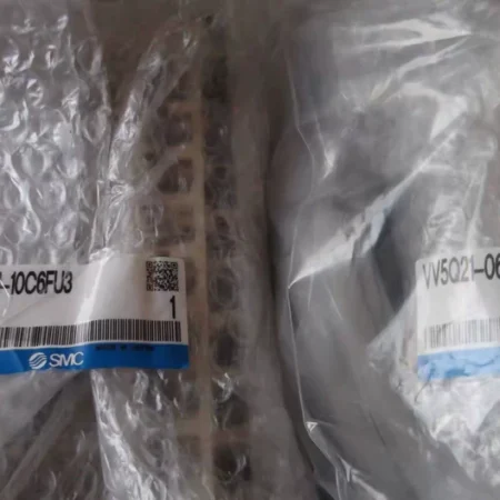 SMC VV5Q21-10C6FU3/06C6M2-W Solenoid Valve Manifold